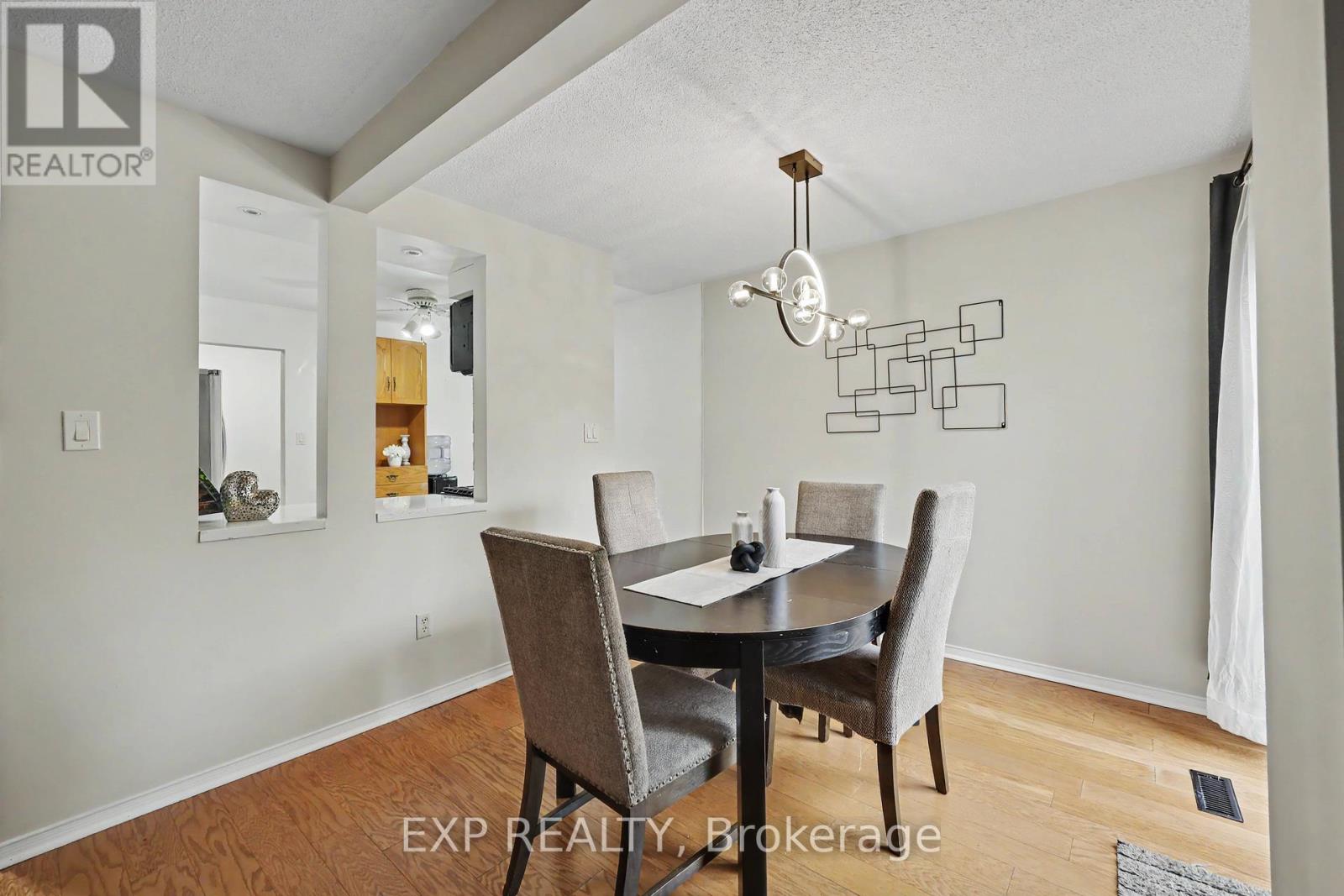 #47 38 ELORA DRIVE - 13