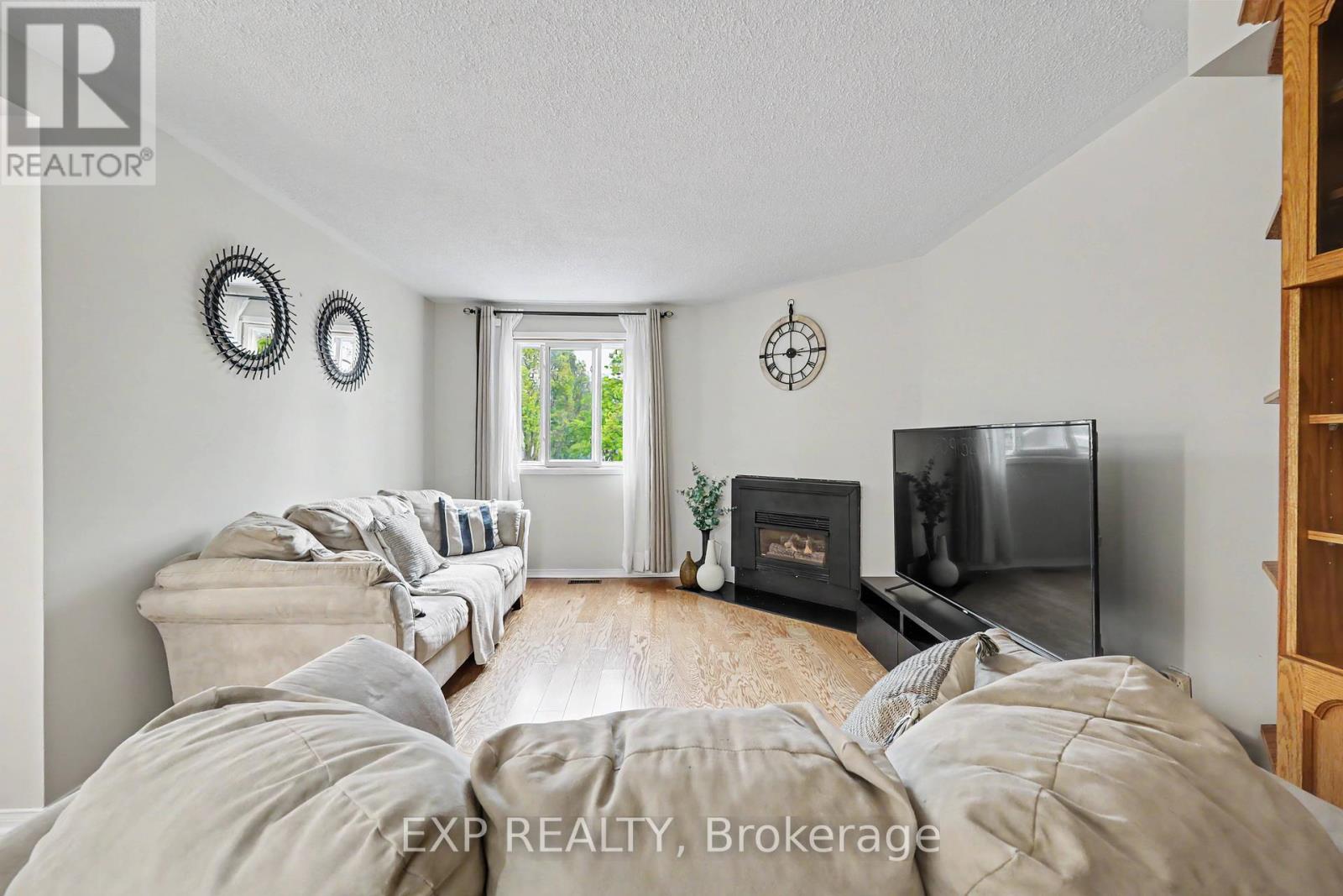 #47 38 ELORA DRIVE - 10