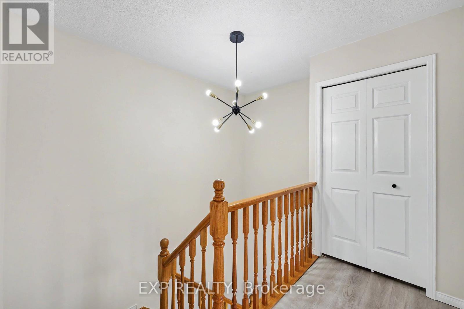 #47 38 ELORA DRIVE - 15