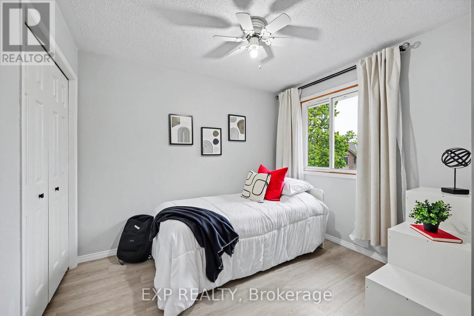 #47 38 ELORA DRIVE - 20