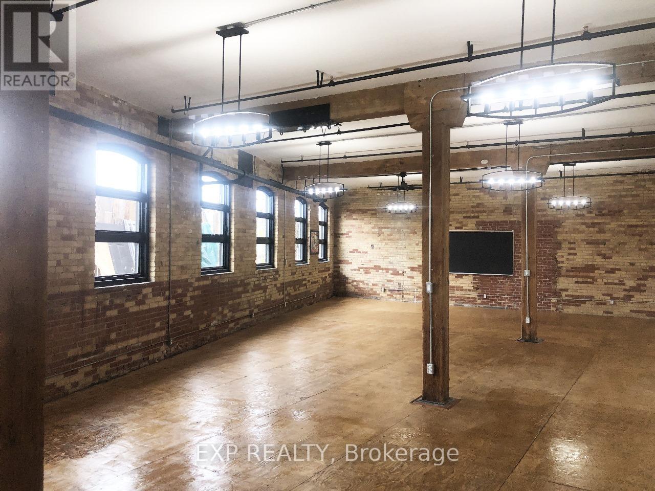 2480 DUNDAS STREET W - 14