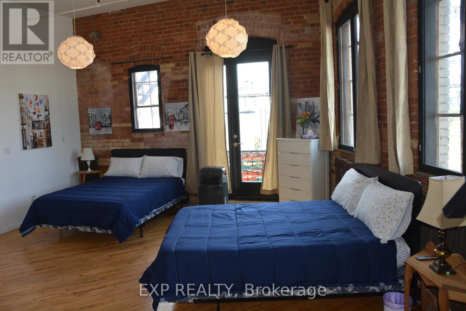 2480 DUNDAS STREET W - 21