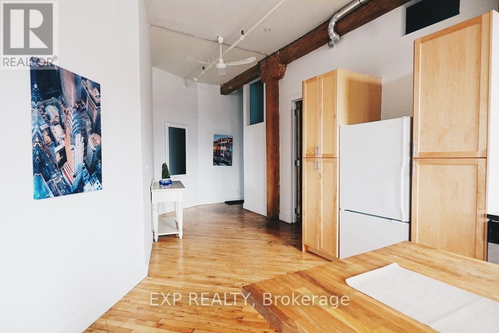2480 DUNDAS STREET W - 23