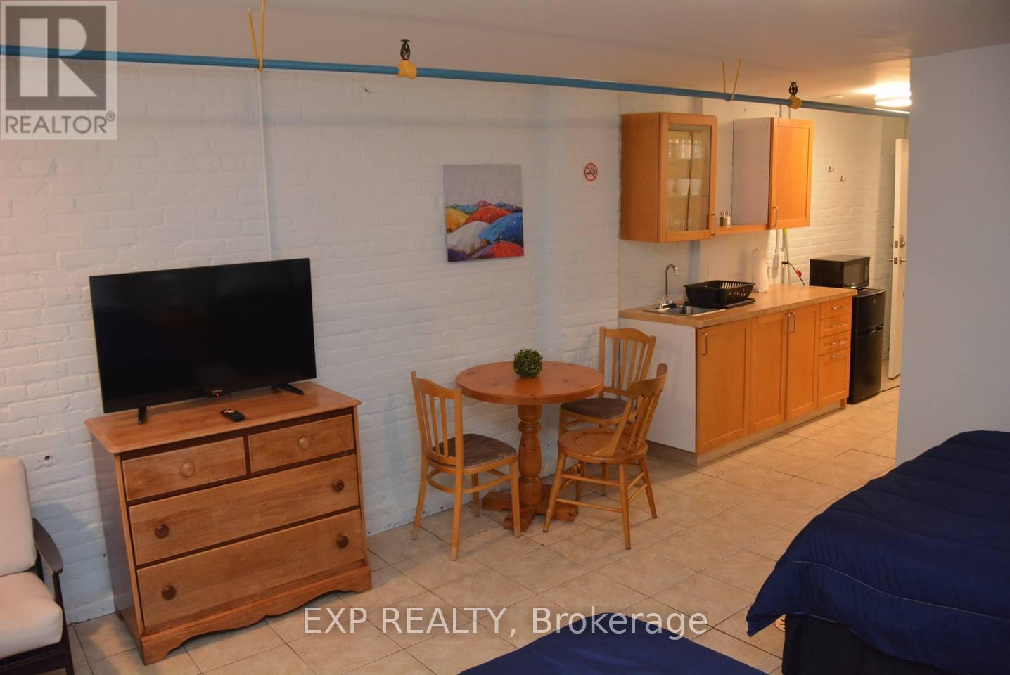 2480 DUNDAS STREET W - 30