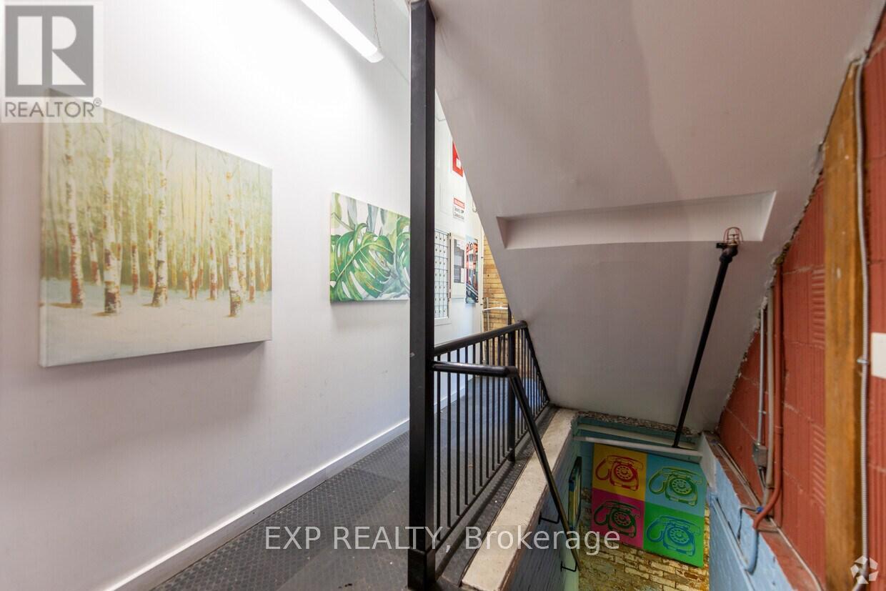2480 DUNDAS STREET W - 6