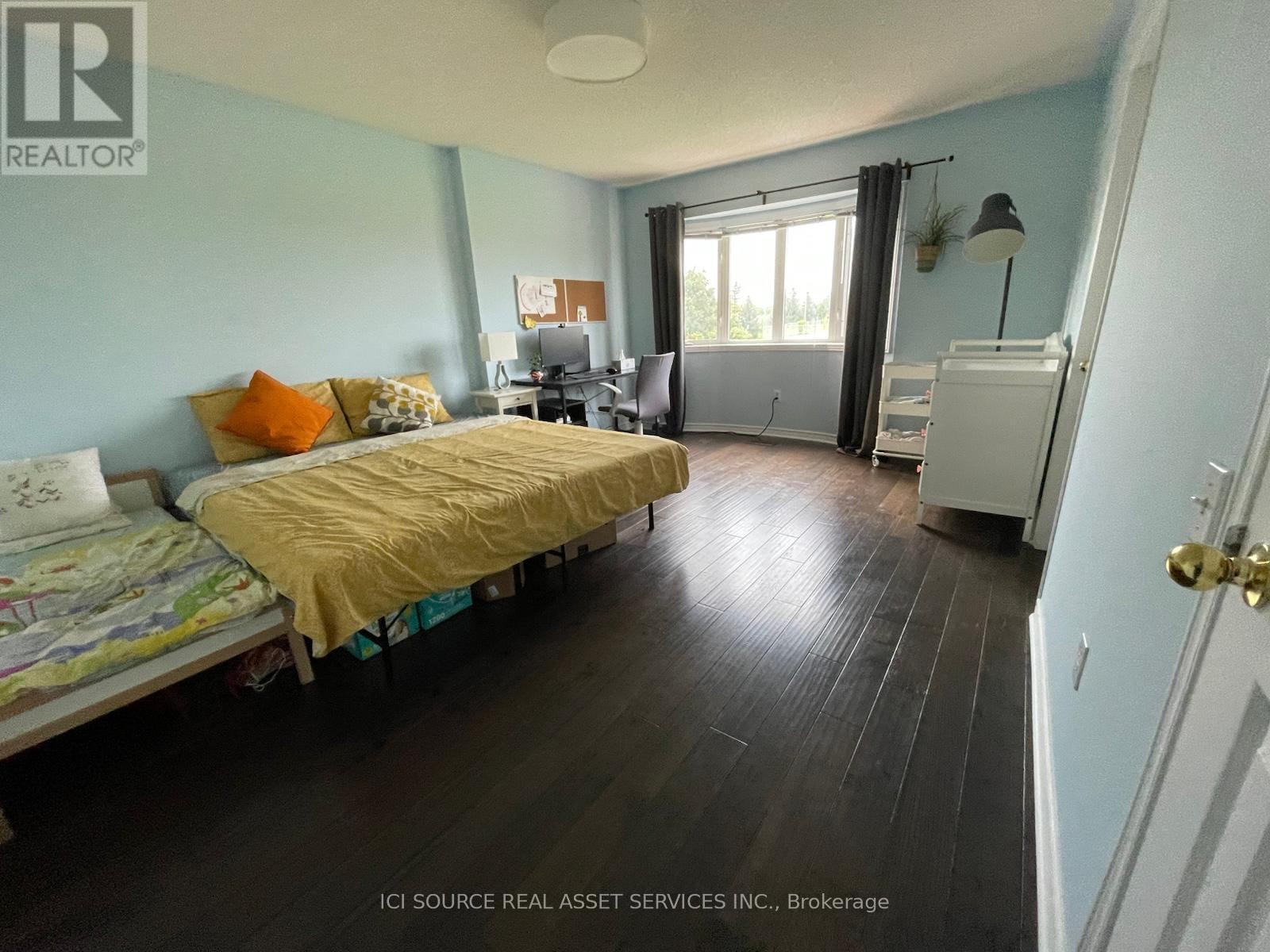 63C VIEW GREEN CRESCENT - 13