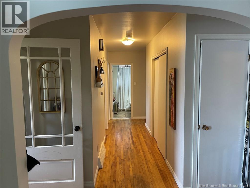 215 Edgett Avenue - 7