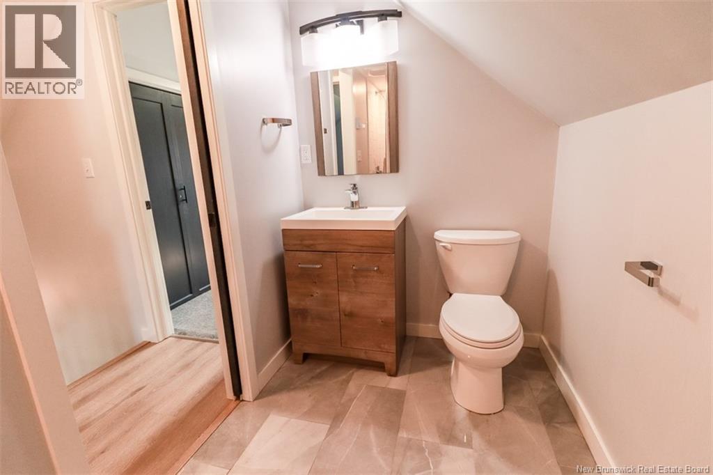 70 Glen Road - 18