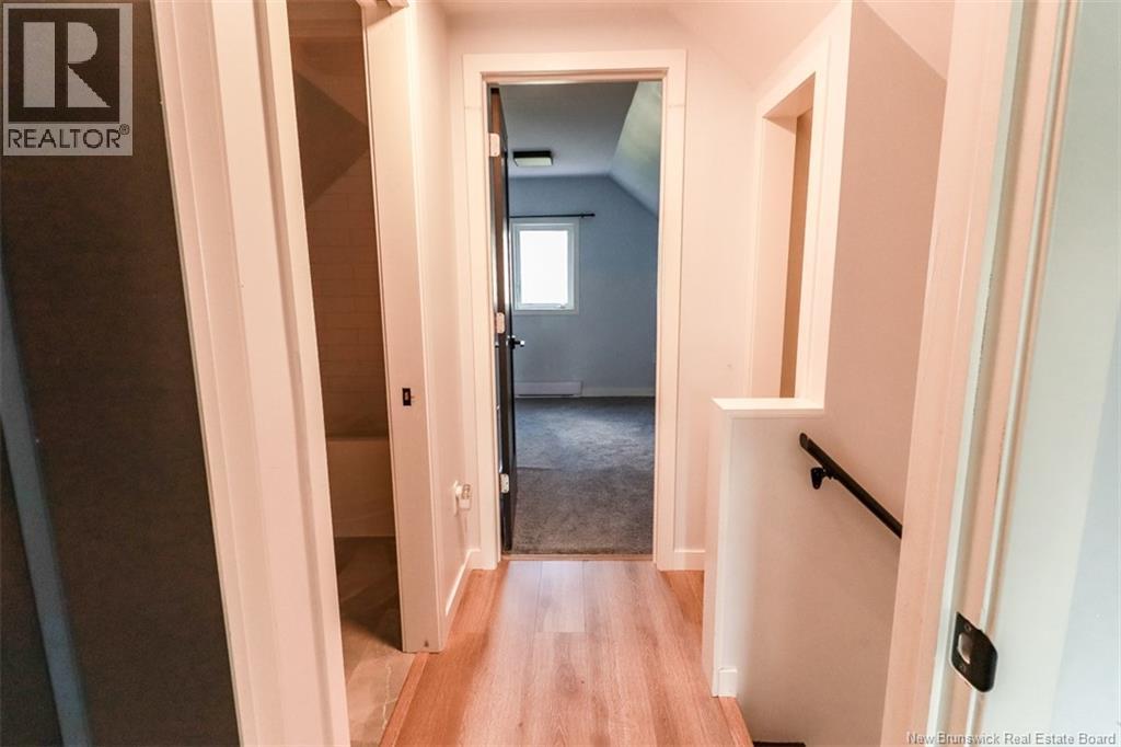 70 Glen Road - 21