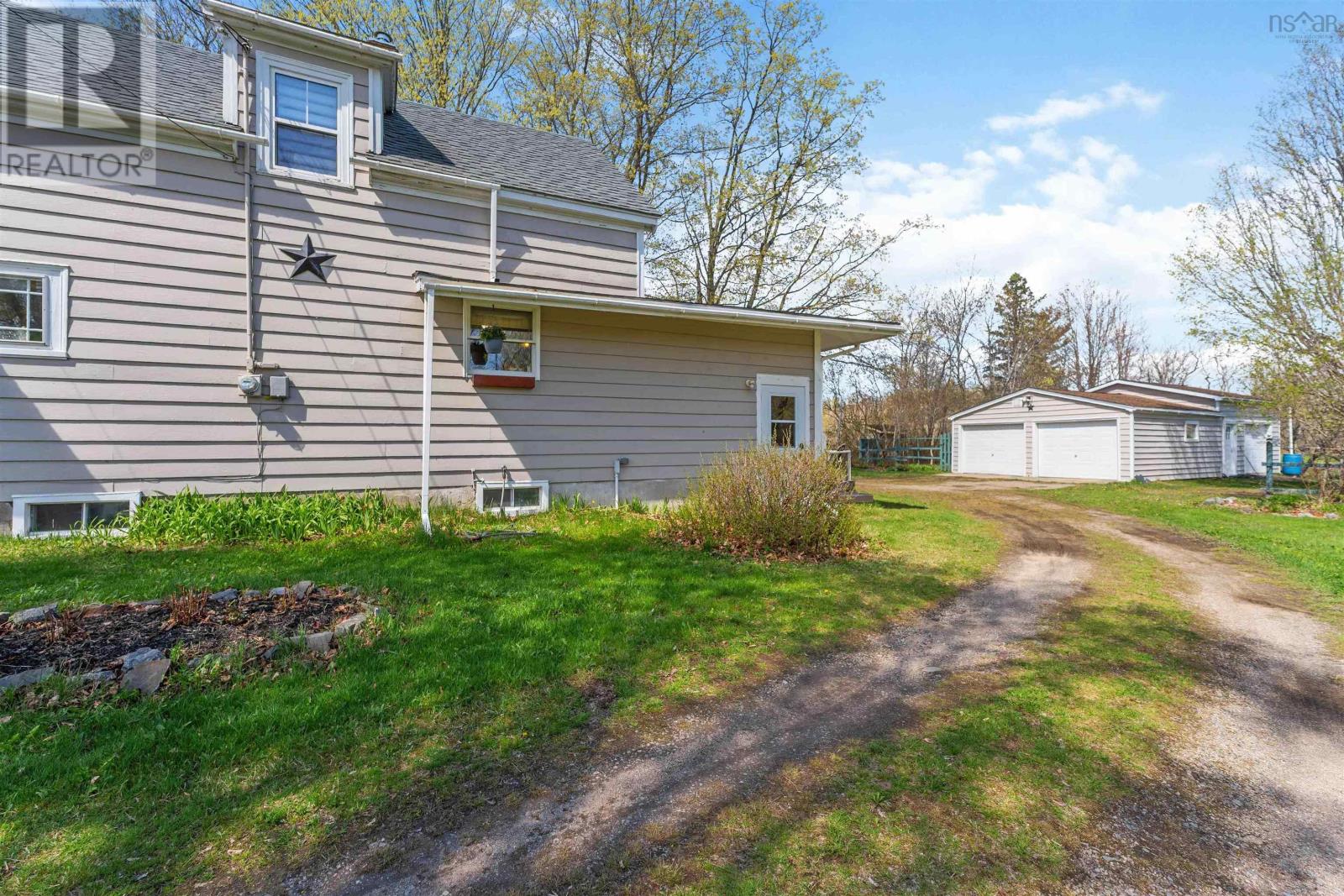 14305 Highway 1 - 33