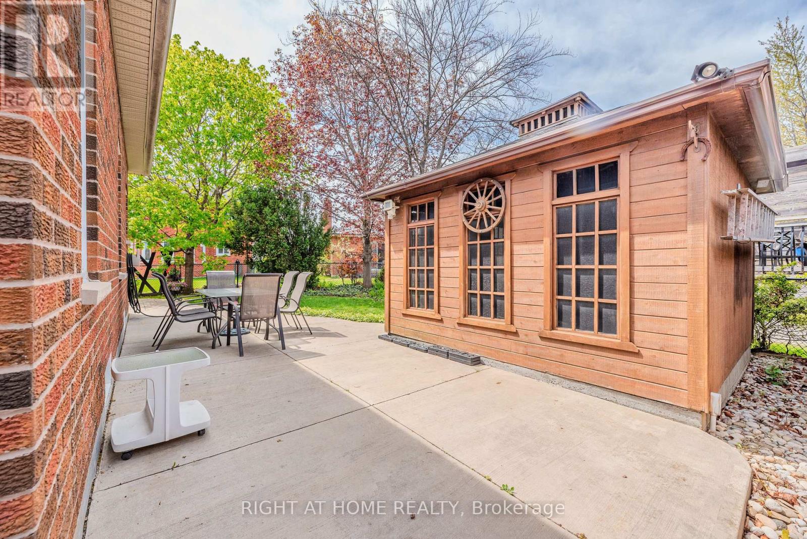 57 KIRKWOOD CRESCENT - 39