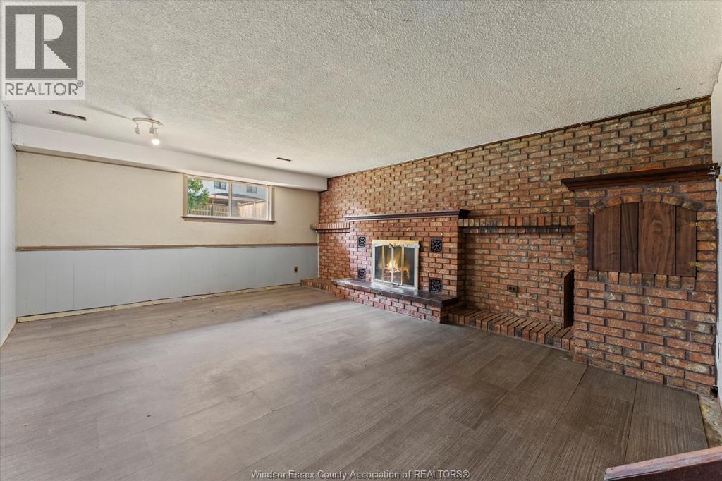 12249 PAPINEAU COURT, Tecumseh, Ontario, N8N3B5 — Photo 15