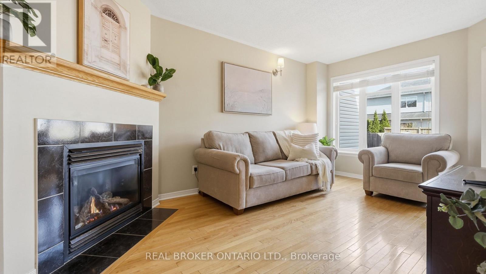 370 BERRIGAN DRIVE - 8