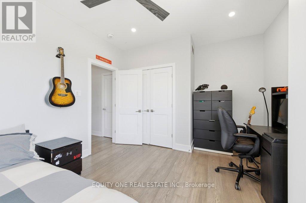 415 SHOREWAY DRIVE - 11