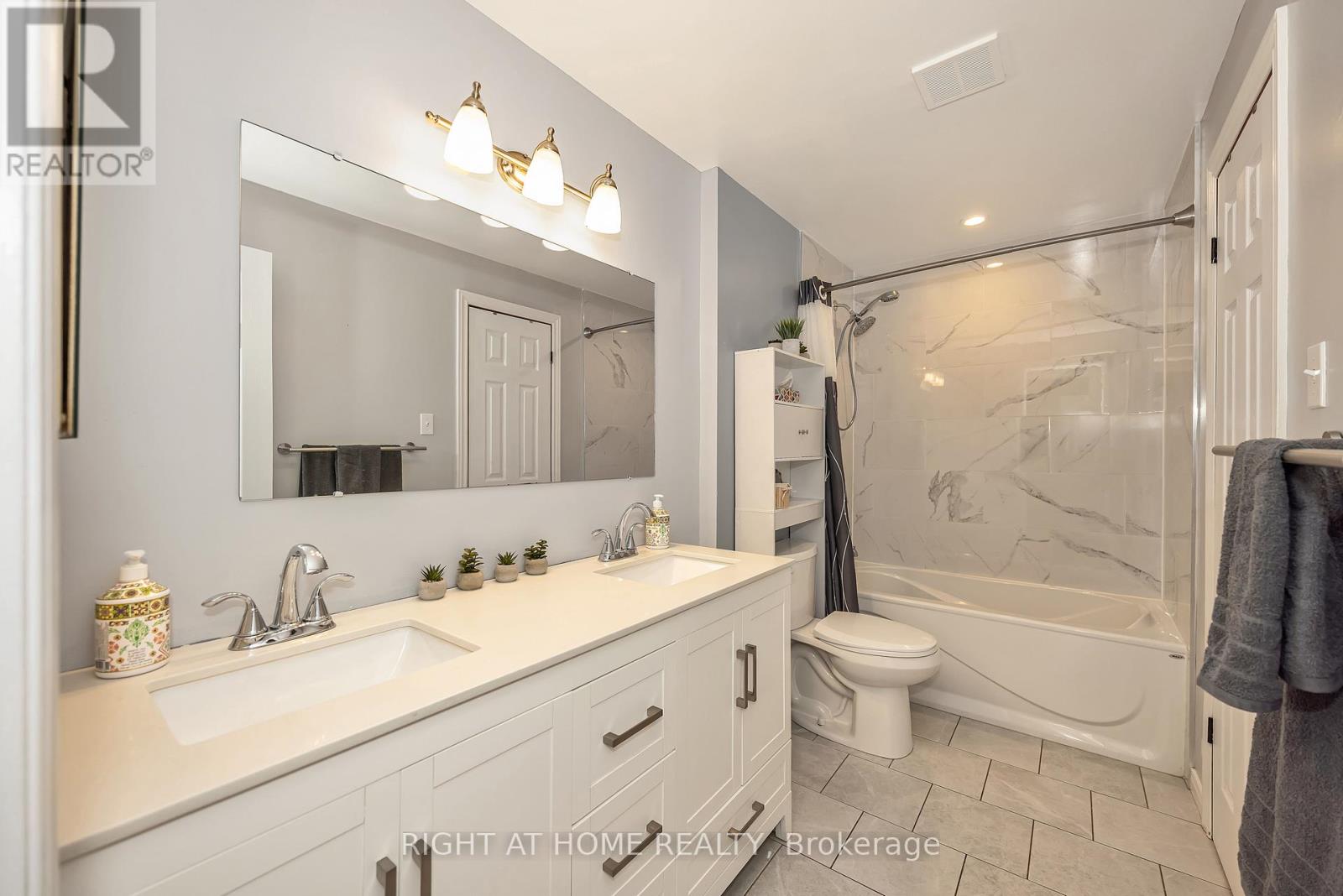 315 FELTON CRESCENT - 16
