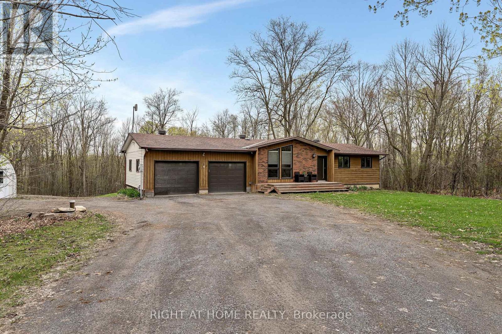 315 FELTON CRESCENT - 40