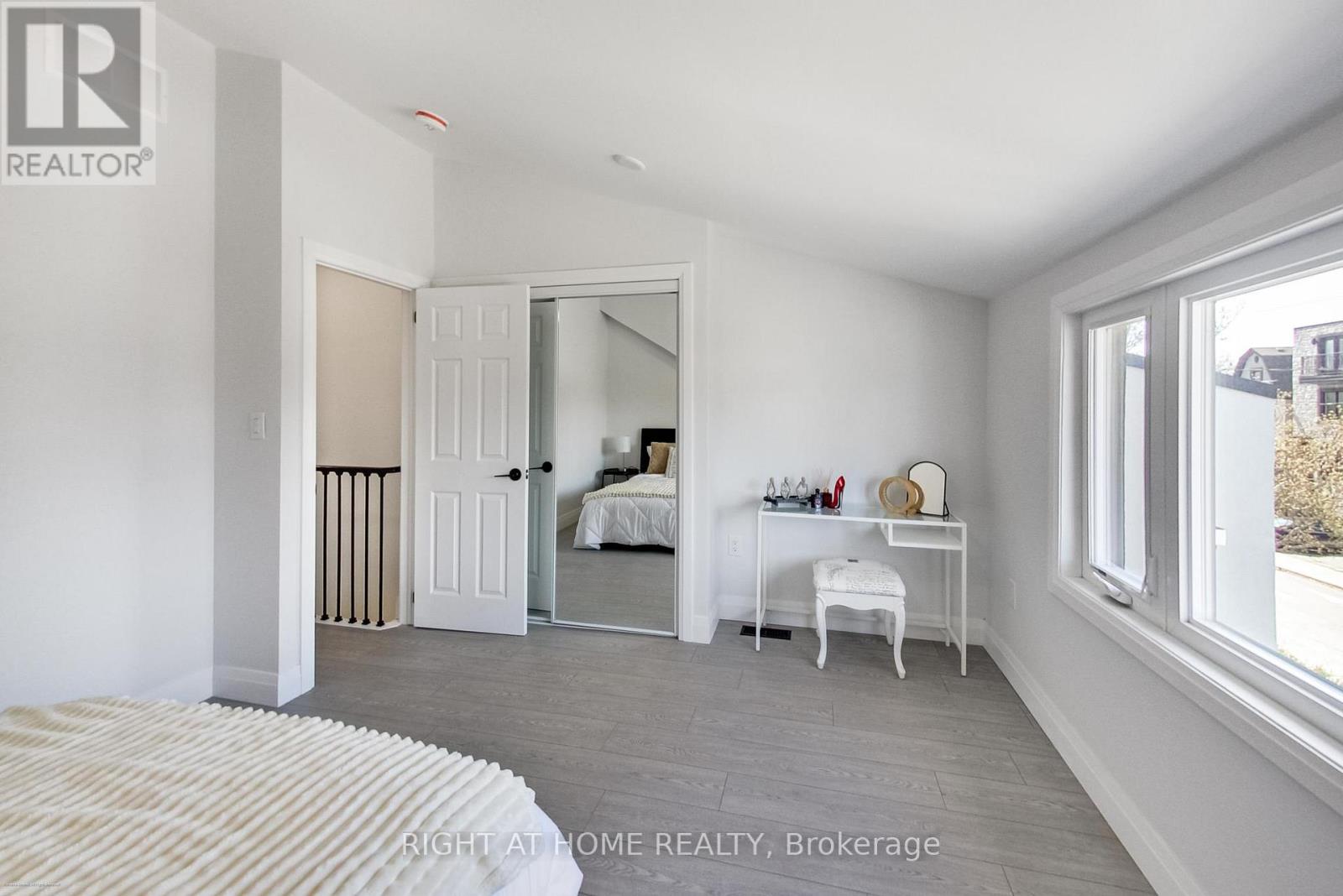 259 ROBINA AVENUE - 25