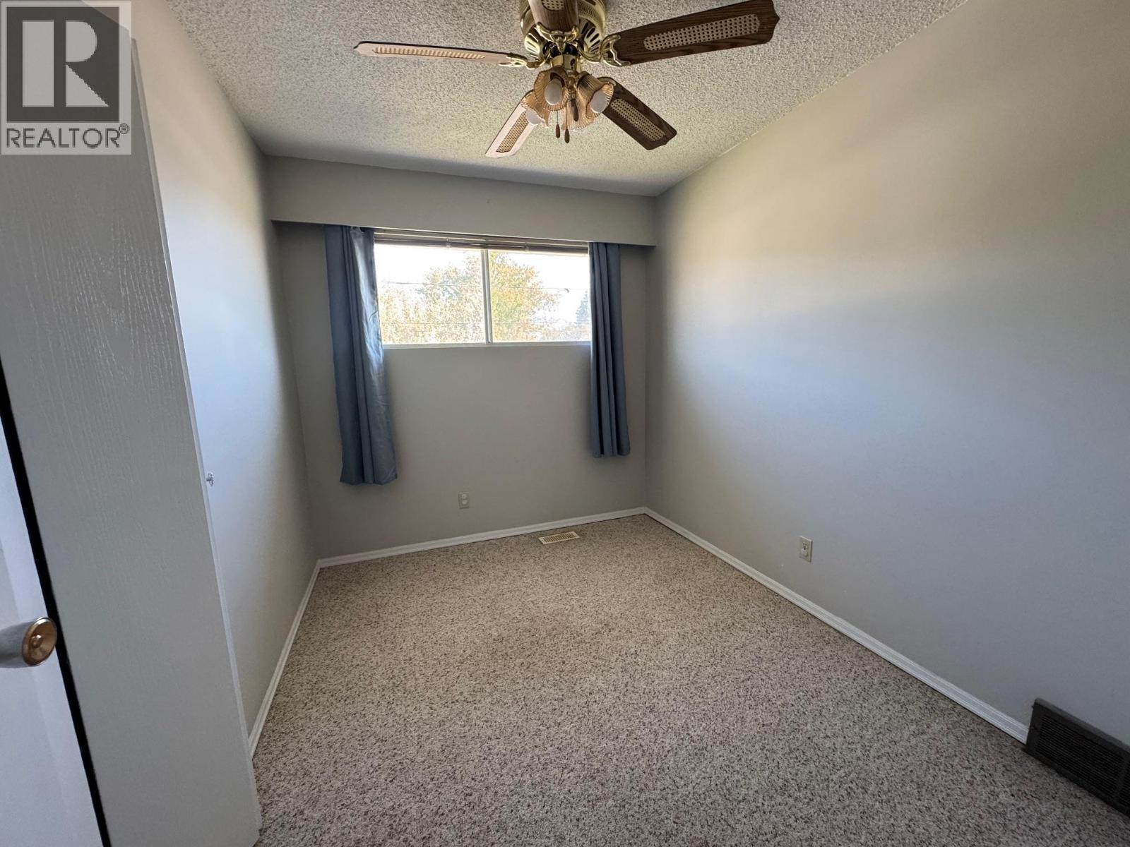 2402 Clapperton Avenue - 12