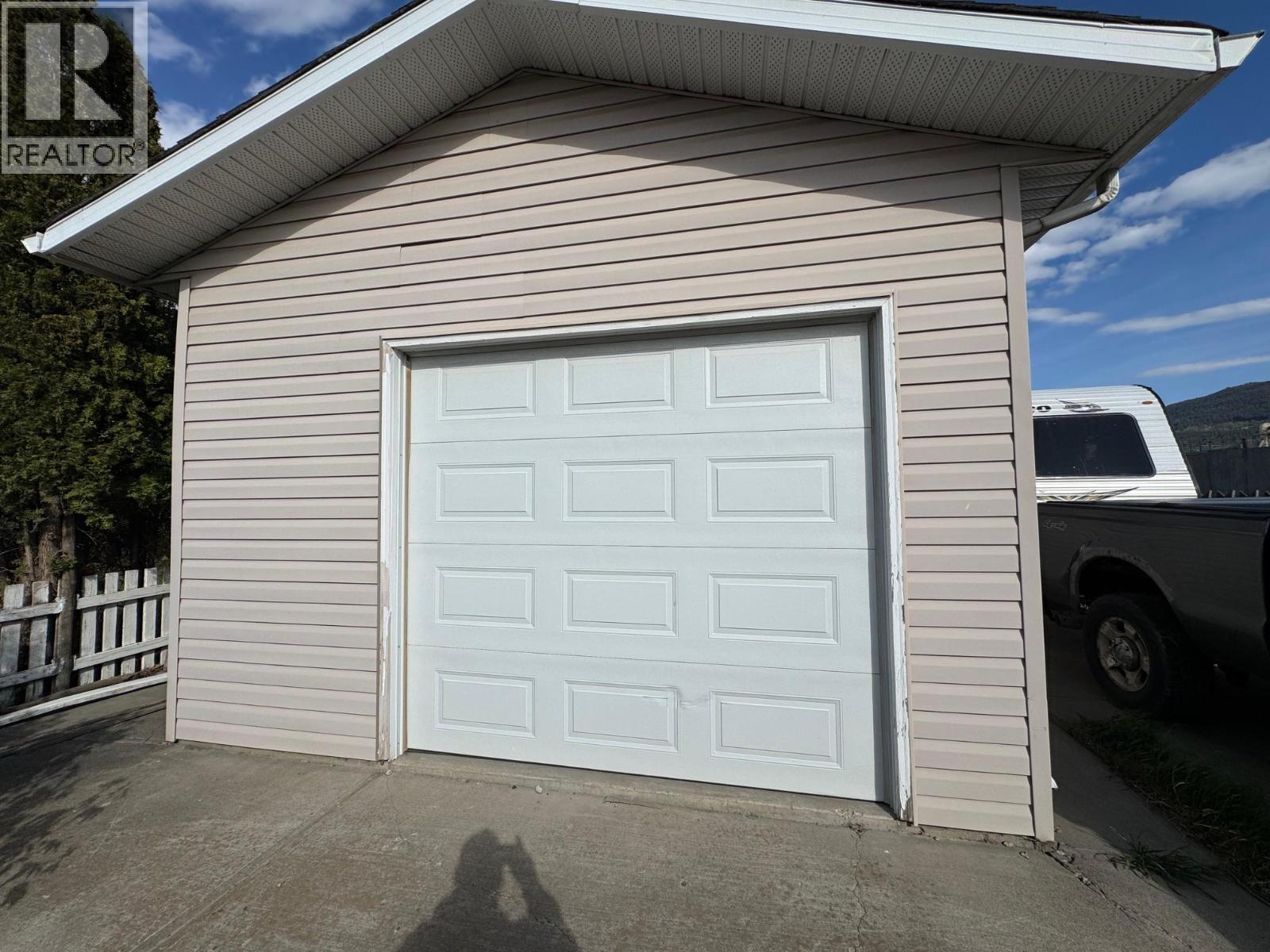 2402 Clapperton Avenue - 22