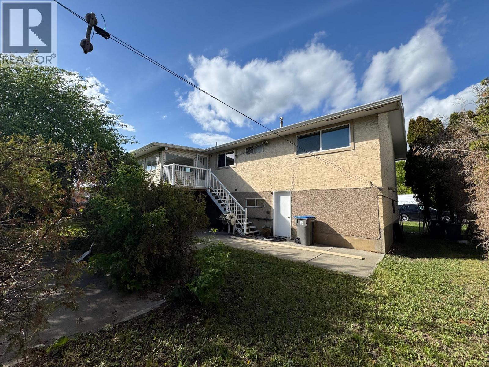 2402 Clapperton Avenue - 27