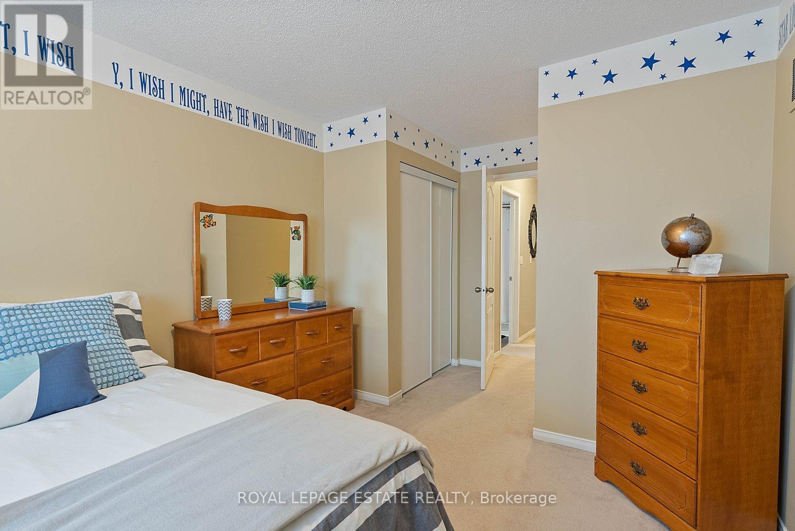 15 MCGREGOR DRIVE - 27