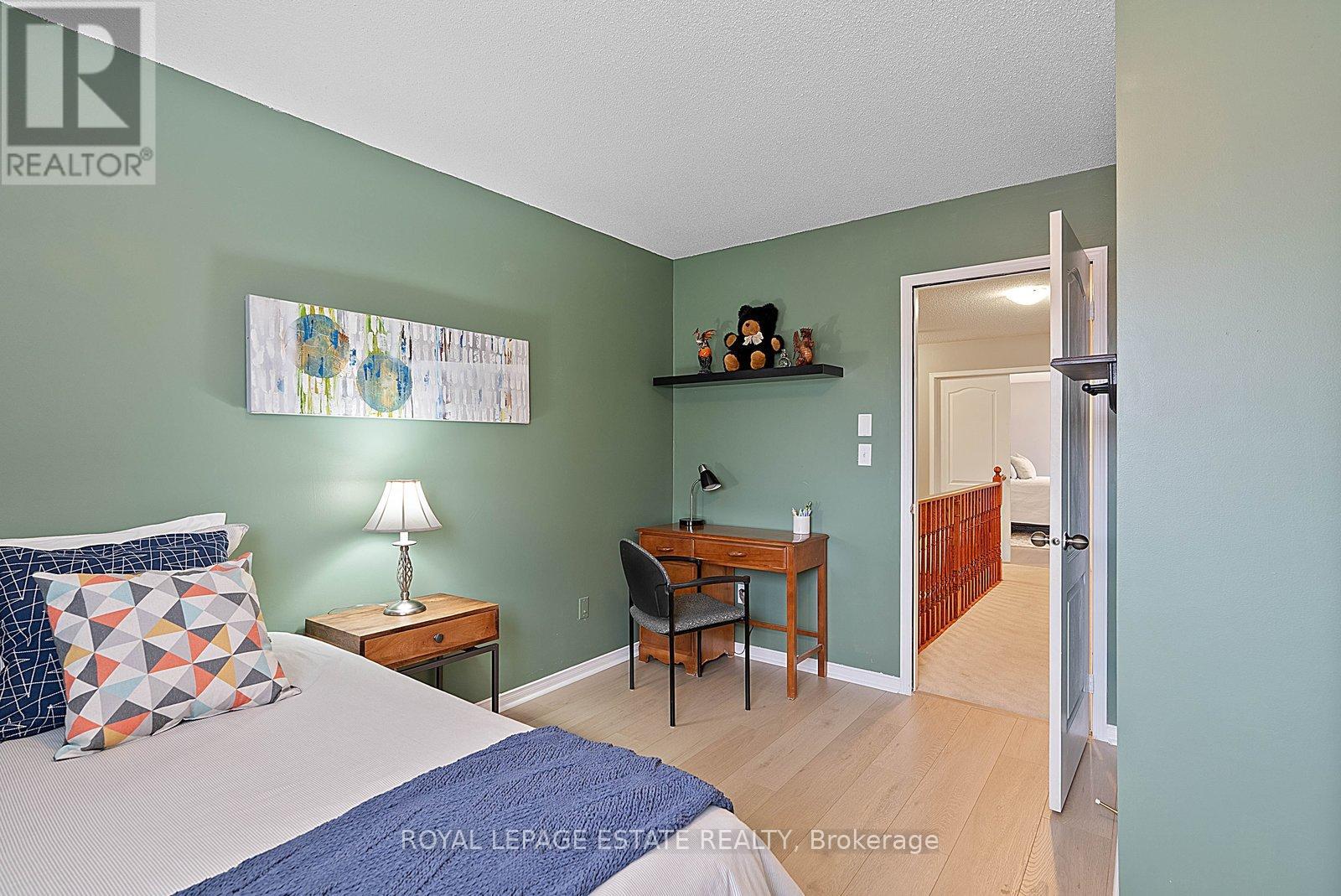 15 MCGREGOR DRIVE - 29