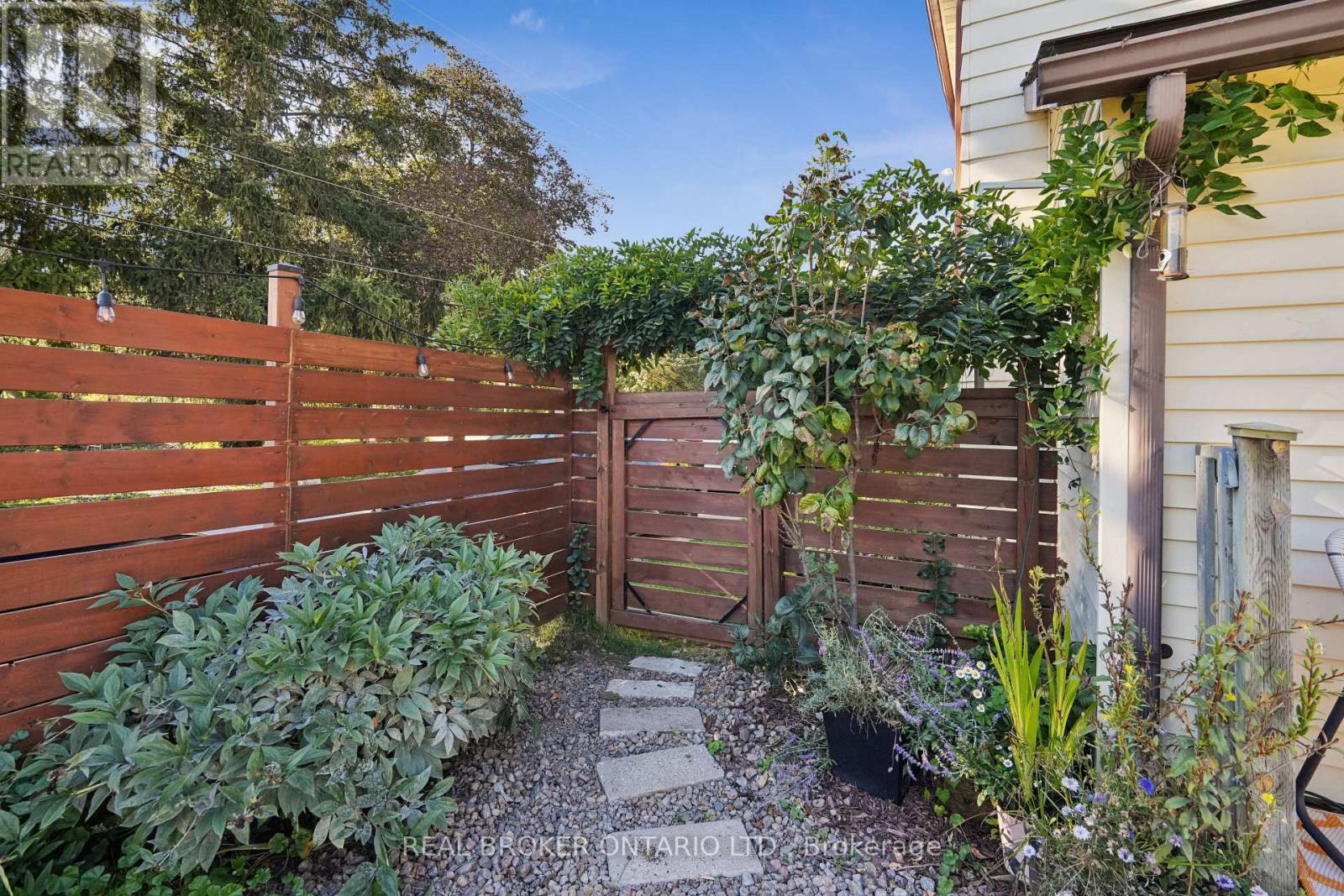 2055 EMBLETON ROAD - 27