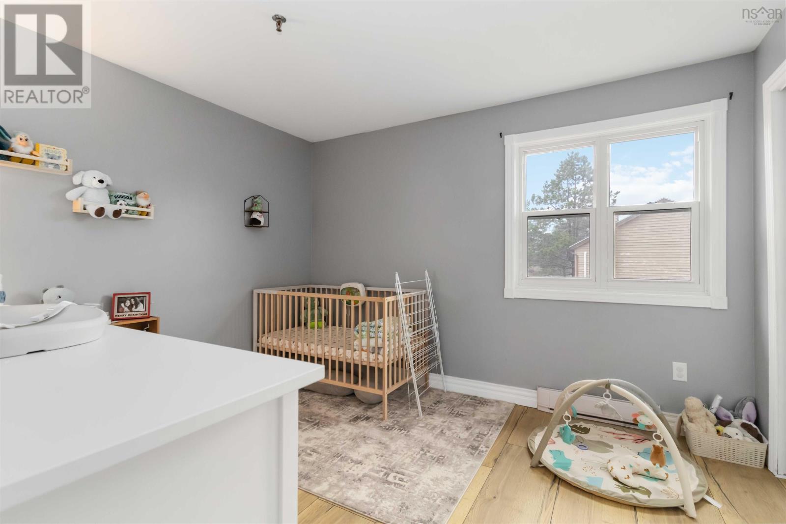 #303 30 Attenborough Court - 25