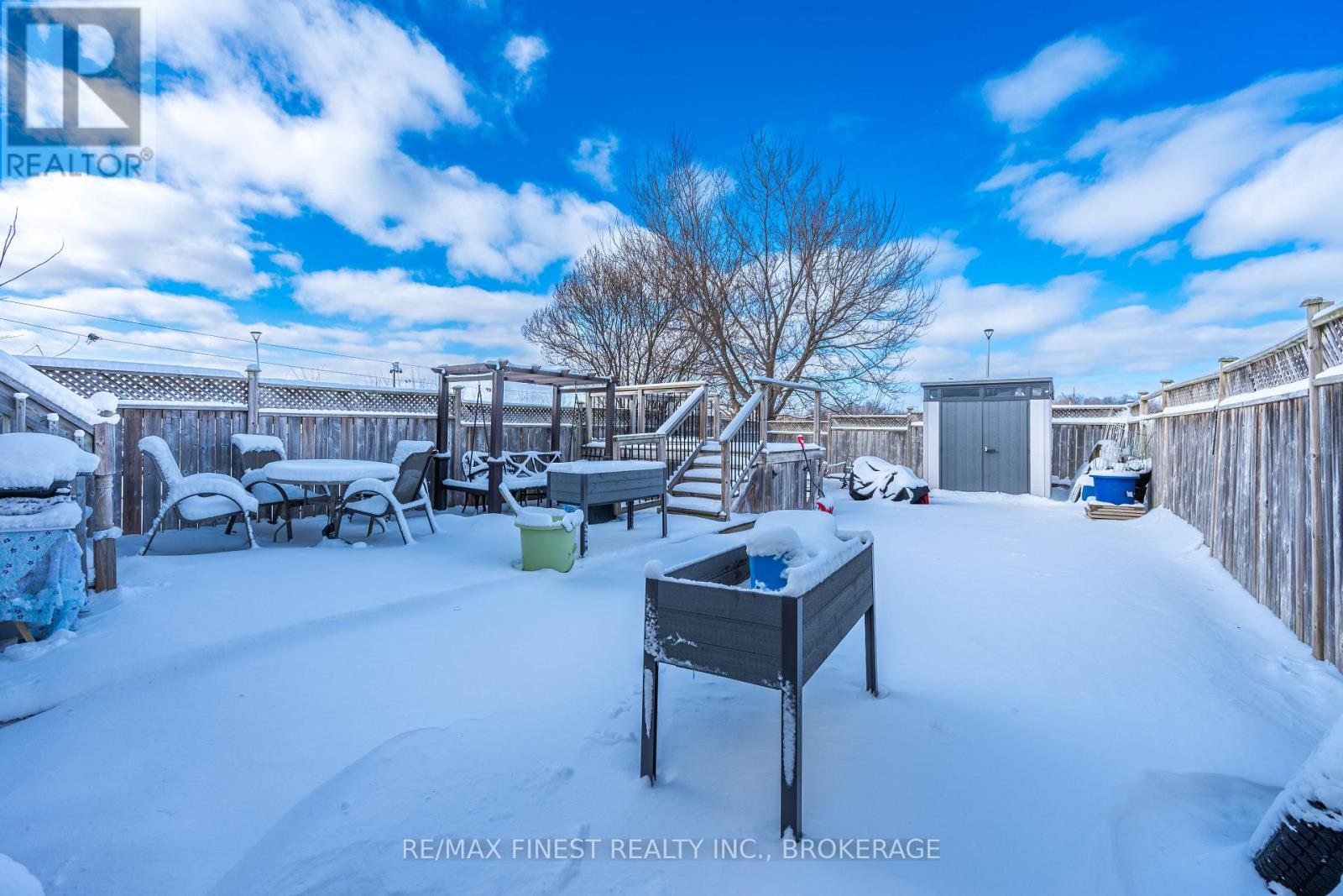 303 CONACHER DRIVE - 28