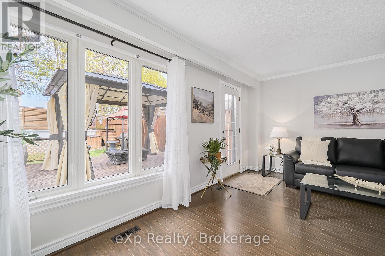 146 MARTIN ROAD - 30