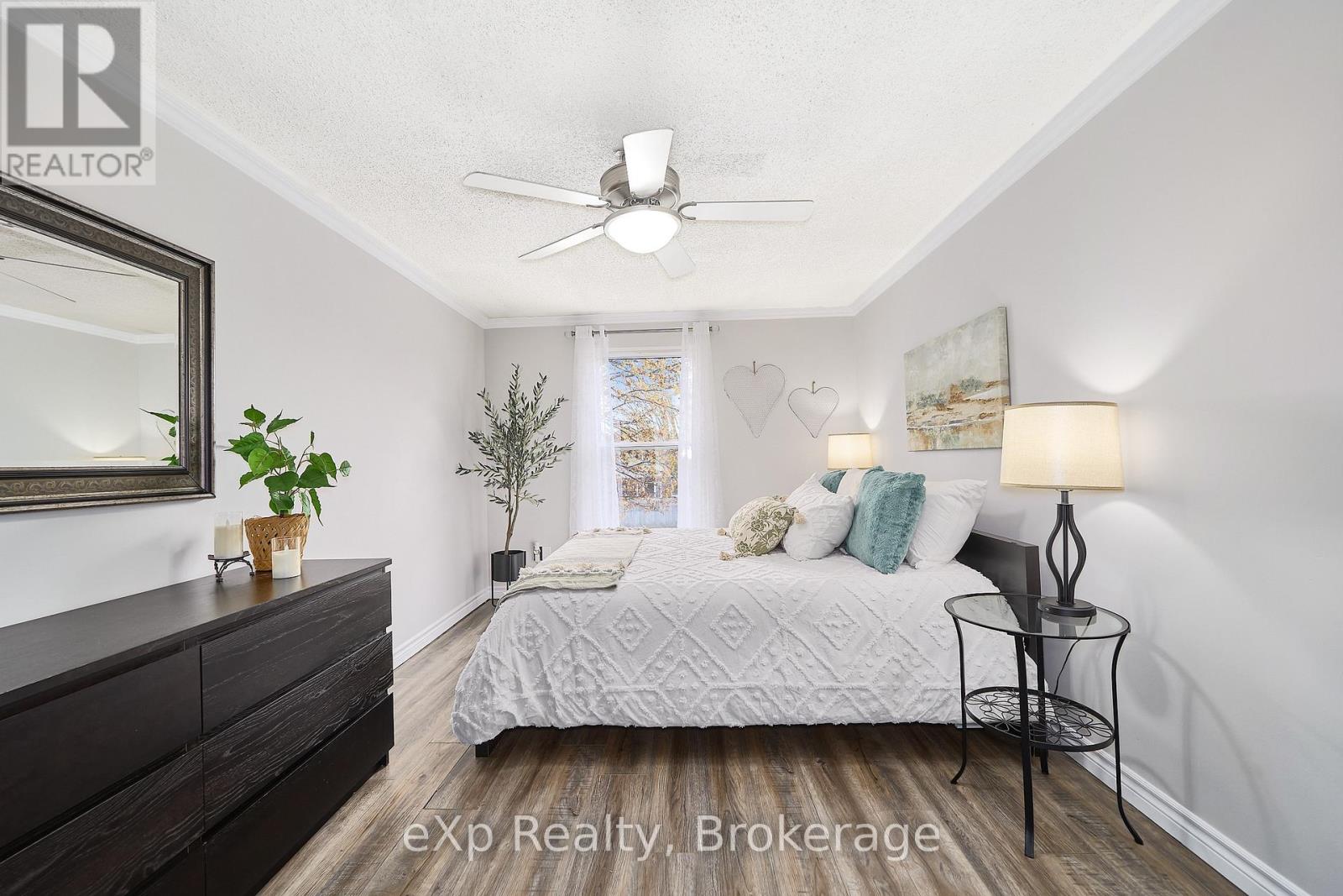146 MARTIN ROAD - 34