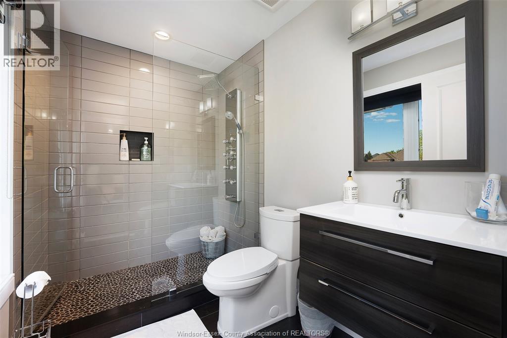 4395 Centre Lake - 21