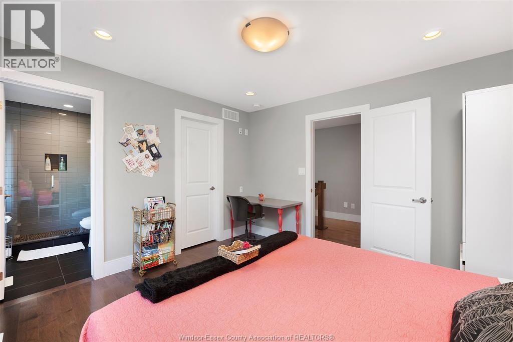4395 Centre Lake - 20