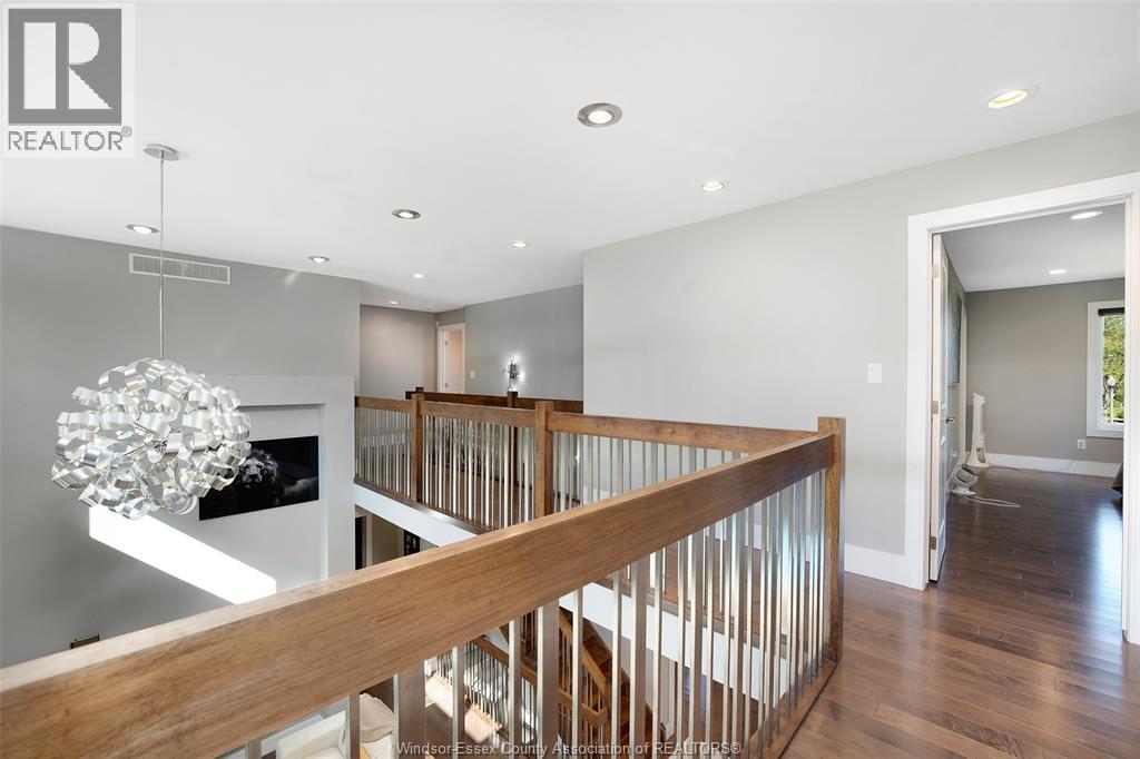 4395 Centre Lake - 18