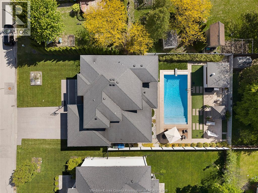 4395 Centre Lake - 32