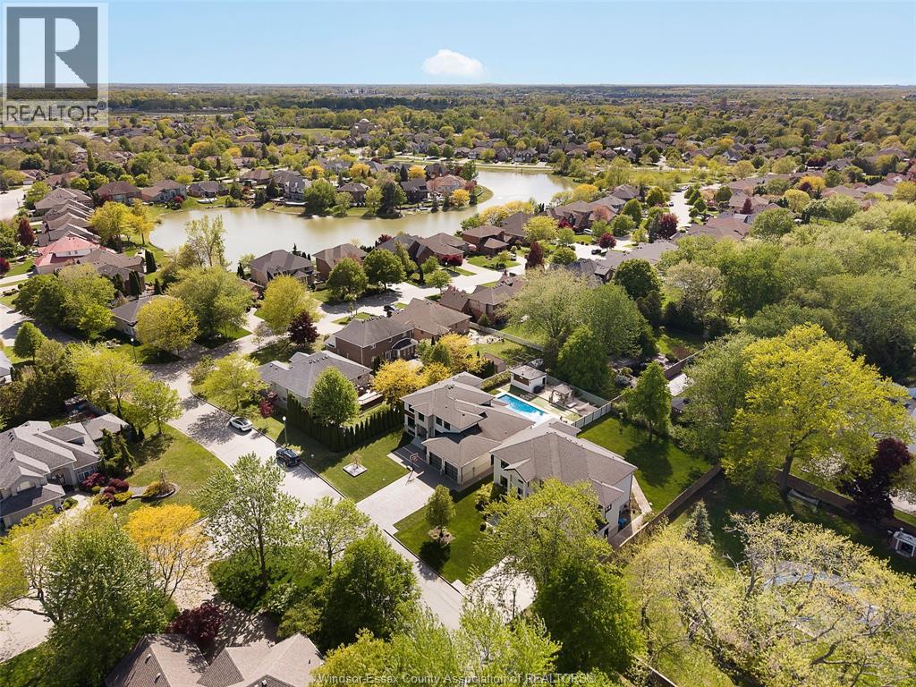 4395 Centre Lake - 34