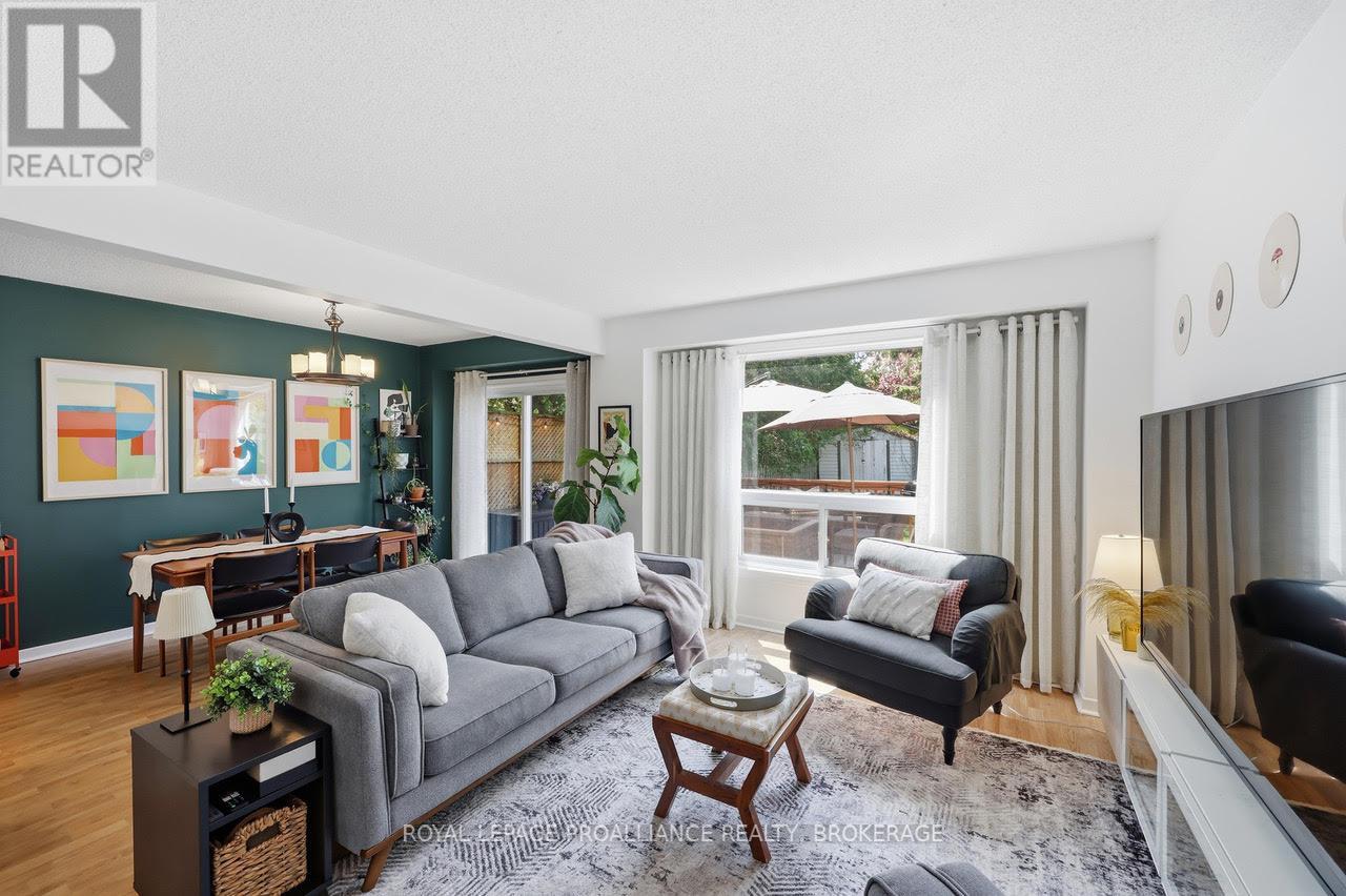 30 BARKER DRIVE - 18