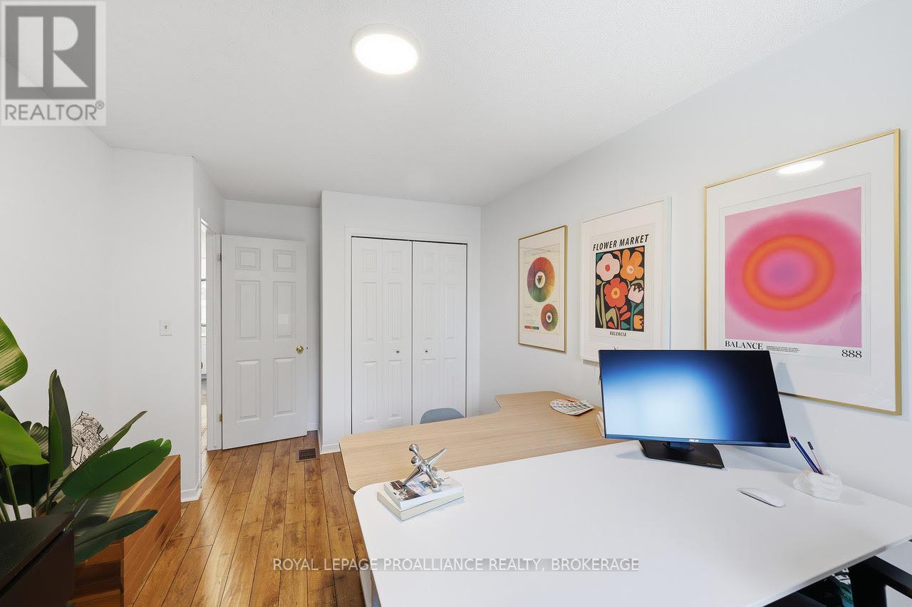 30 BARKER DRIVE - 25