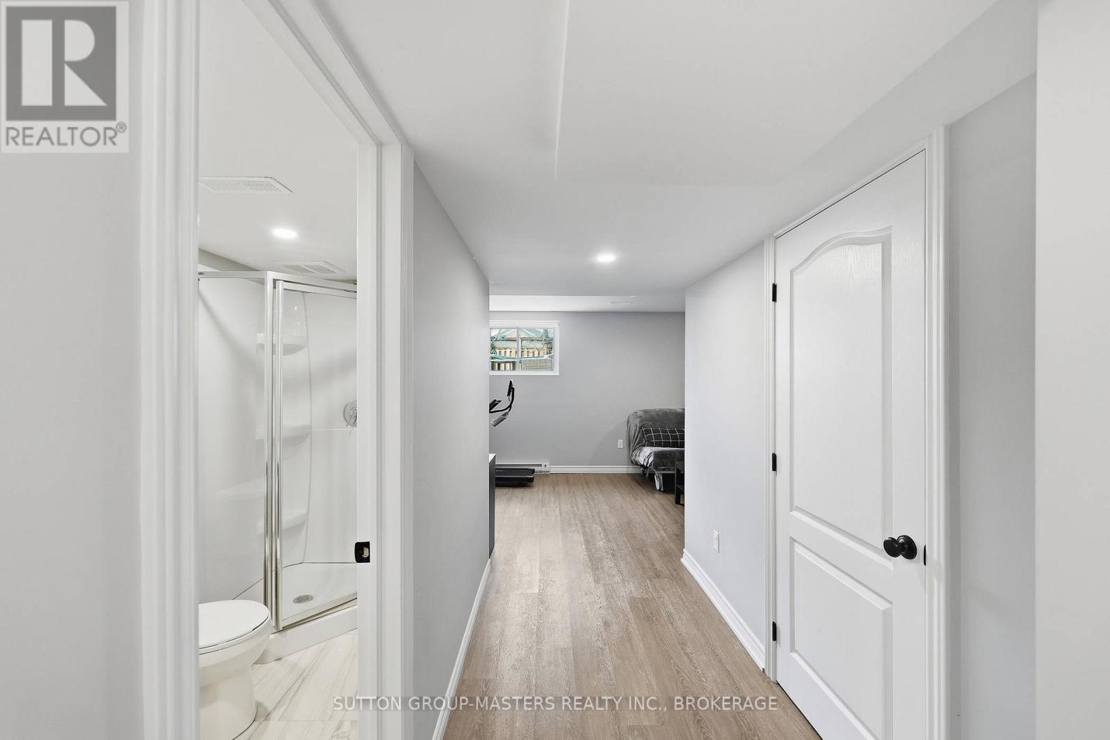 1596 CRIMSON CRESCENT - 34