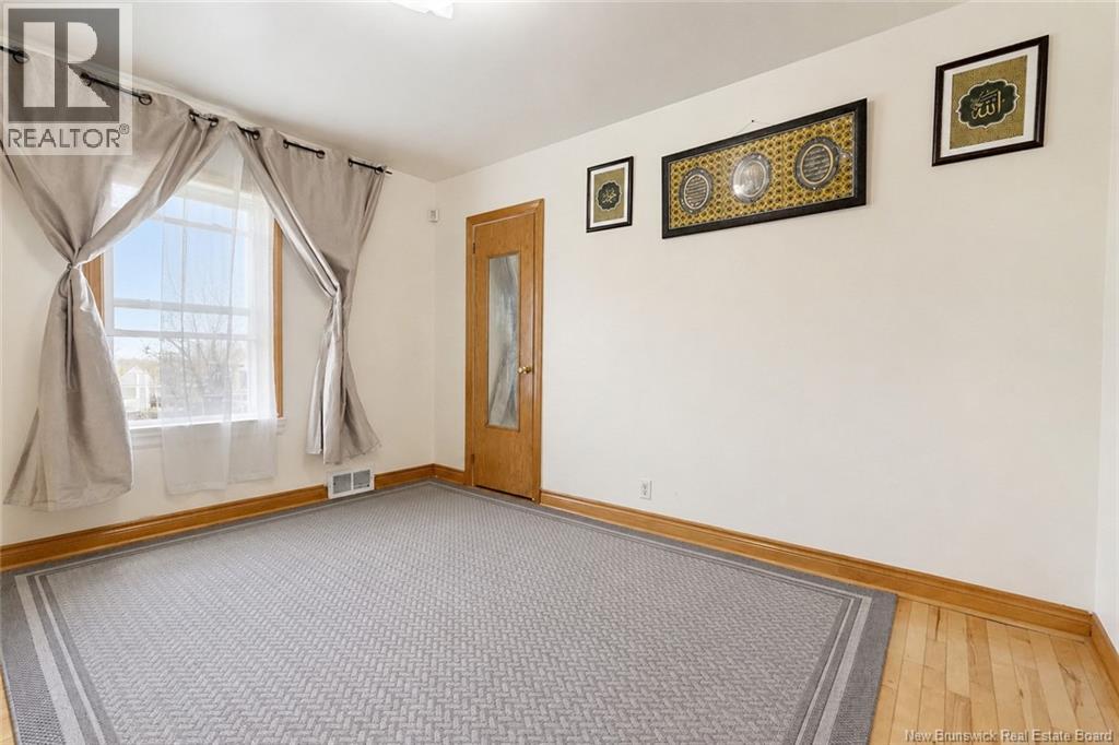 39 Edmond Street - 11