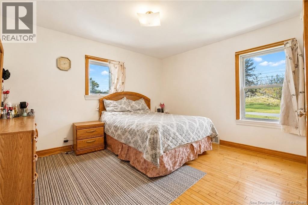 39 Edmond Street - 13