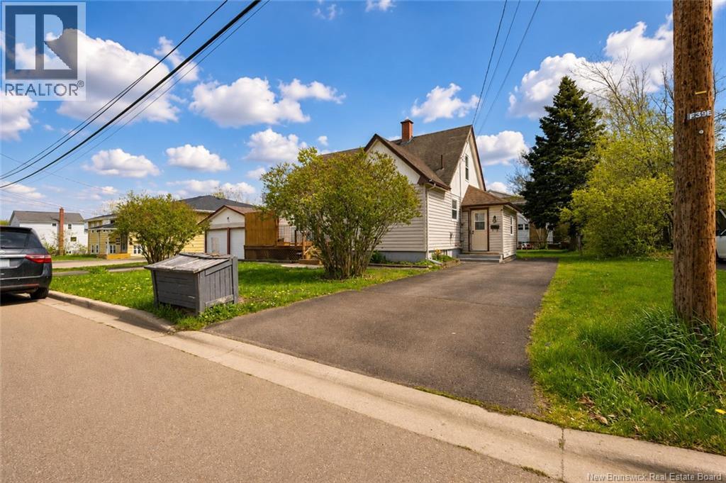 39 Edmond Street - Image 2