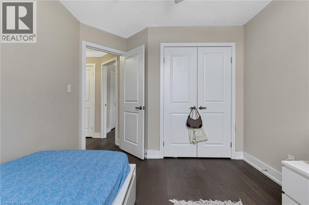 900 PONDCLIFFE Court - 21