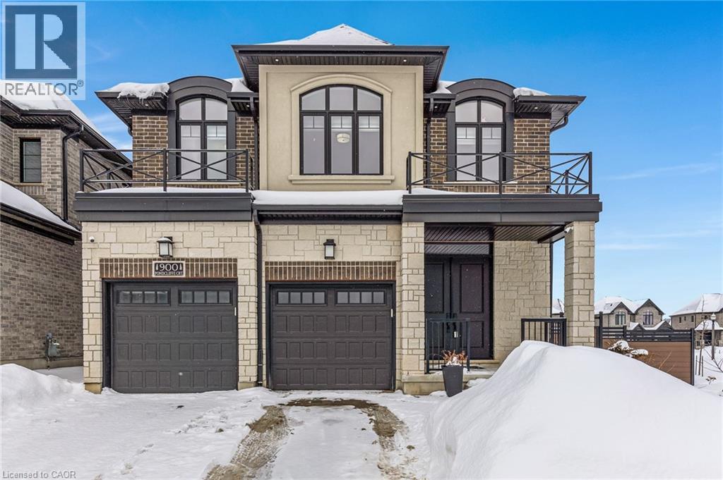 900 PONDCLIFFE Court - 1