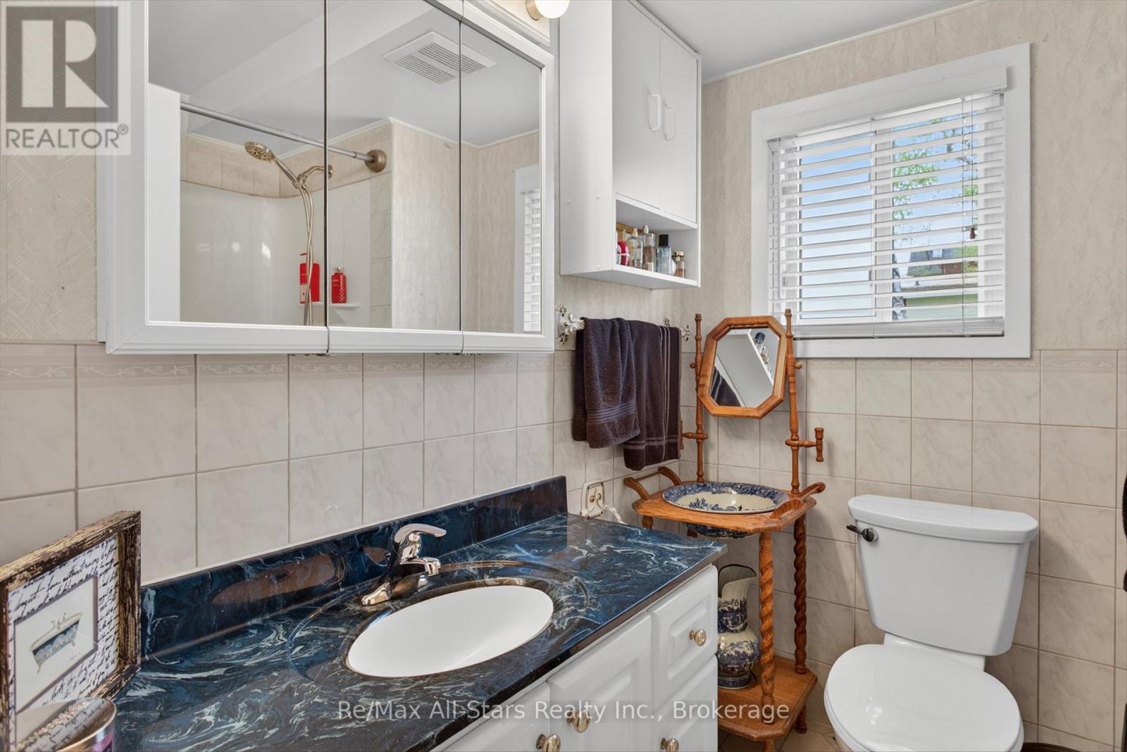 132 FENELON DRIVE - 23