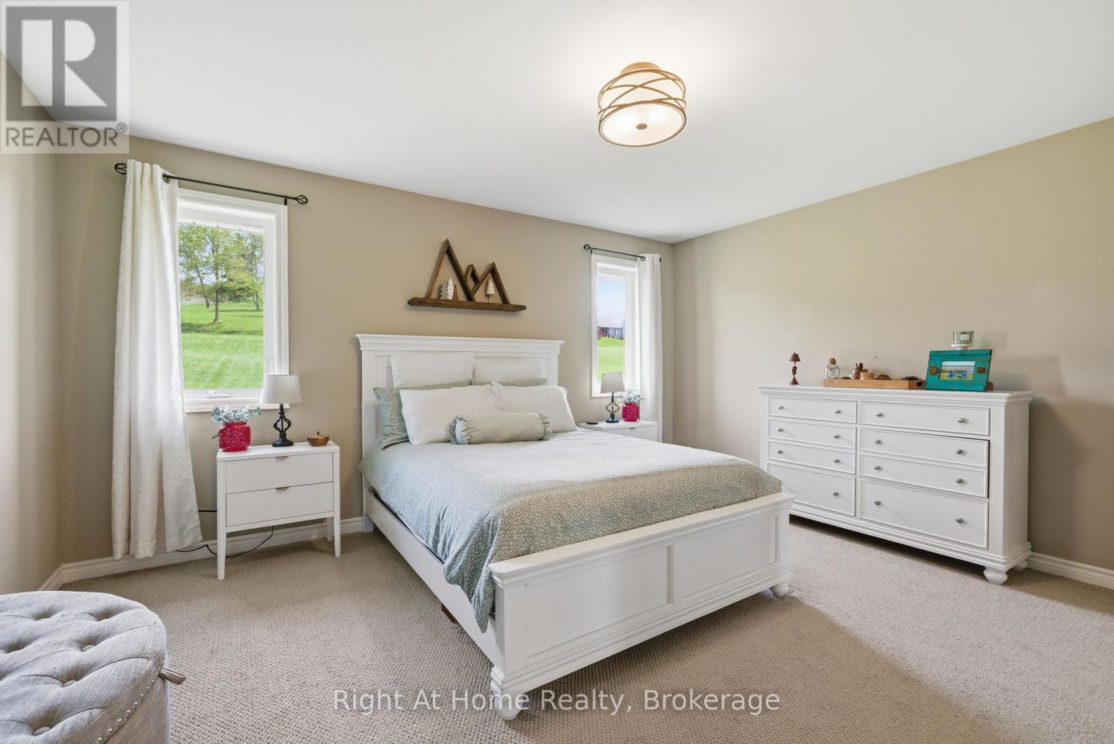 144 HIDDENVALLEY DRIVE - 19