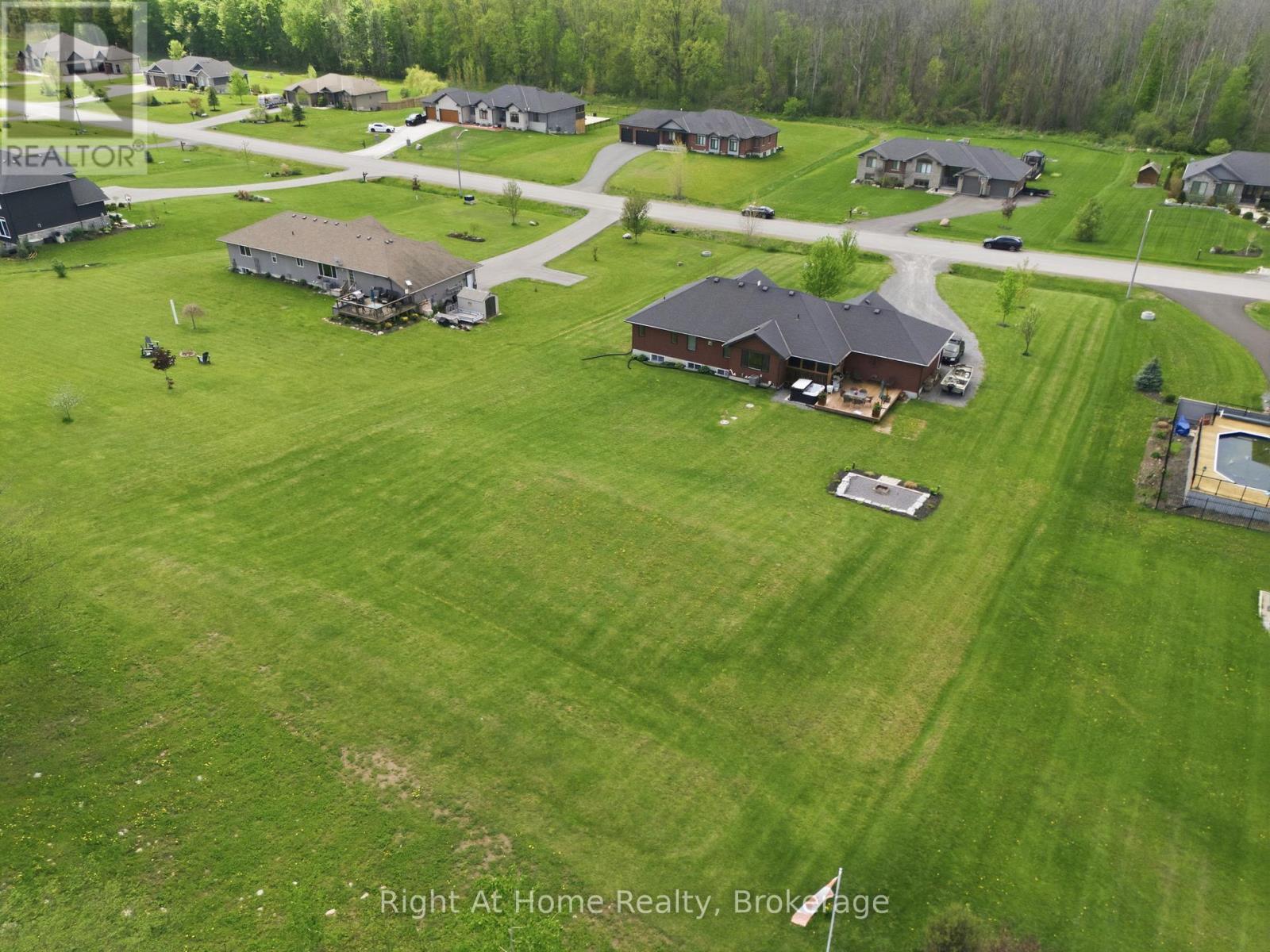 144 HIDDENVALLEY DRIVE - 46
