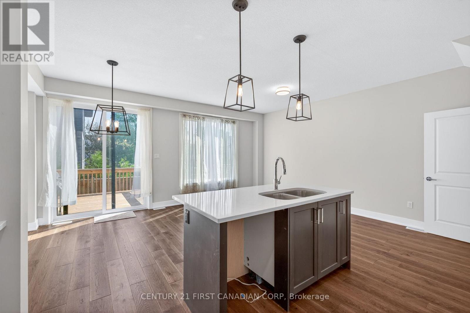 #84 601 LIONS PARK DRIVE - 11
