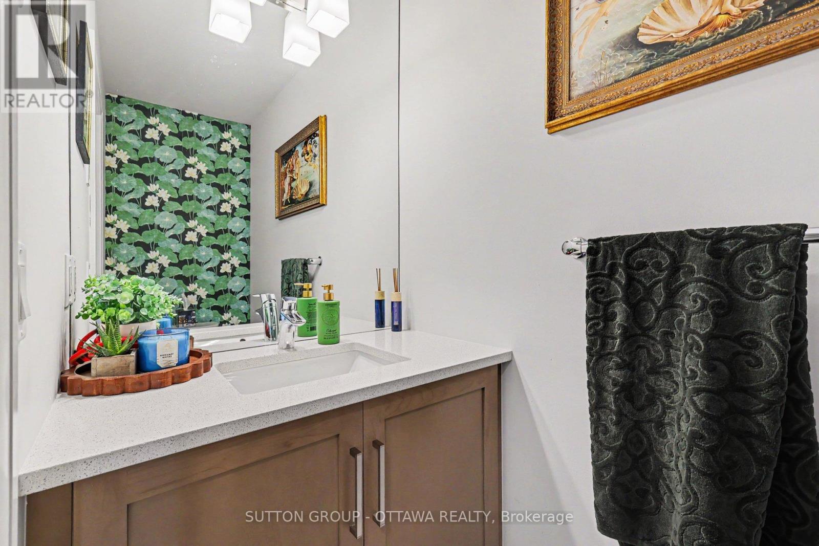 Powder room main floor