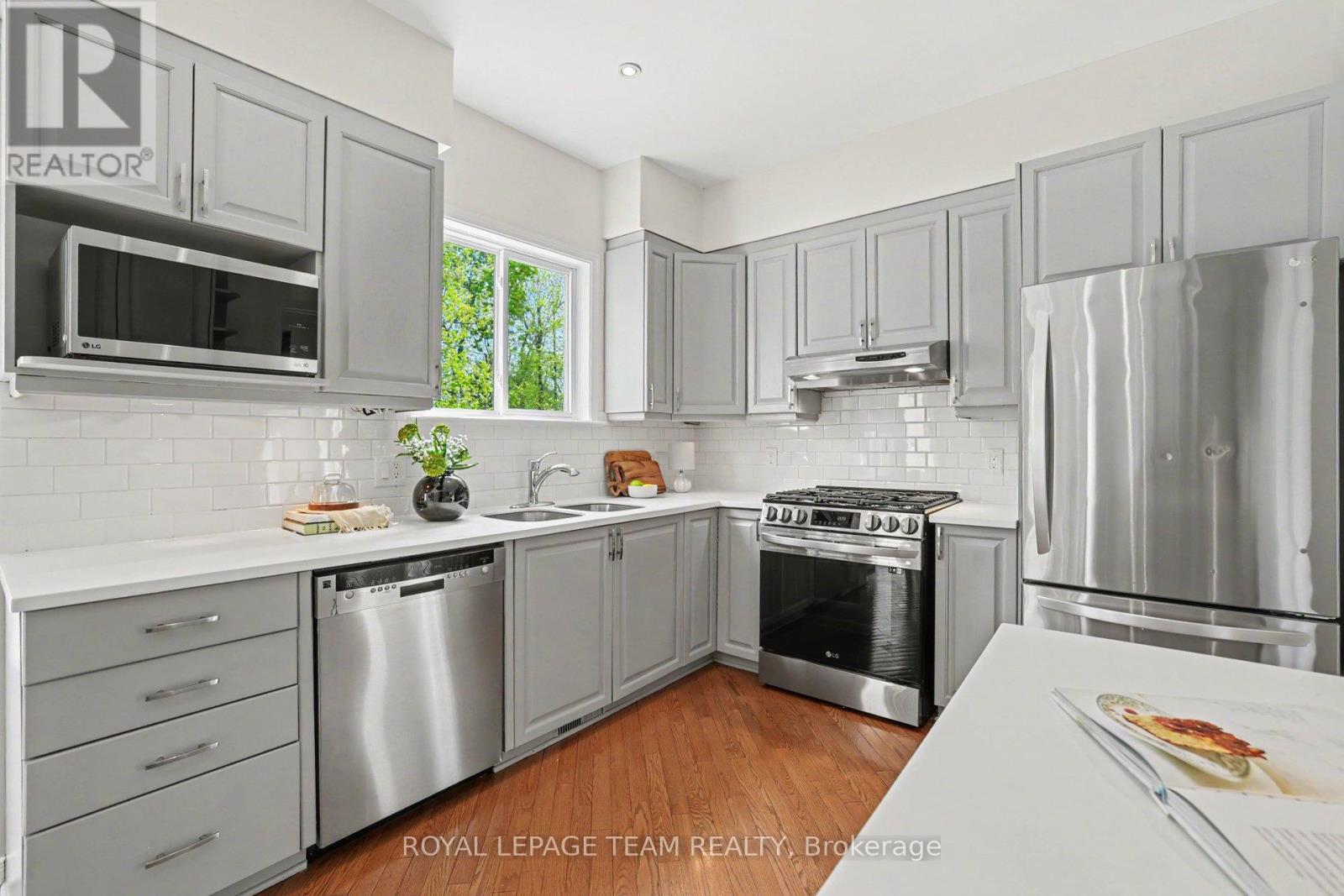 15 LADYBIRDS CRESCENT - 12